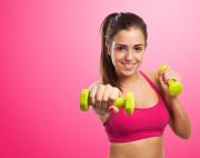 Las pesas no son solo para los hombres: conoce los beneficios de incluirlas en la rutina de las mujeres