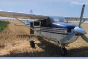 Hallaron una avioneta abandonada en un campo de la provincia de Santa Fe