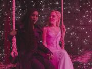 Con 11 años, ganó un concurso de arte y obtuvo un asiento en primera fila para la premiere de Wicked