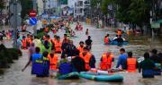 Sube a 90 el saldo de muertos por las inundaciones en Vietnam