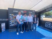 Intendente Besozzi con autoridades de las categorías que durante el fin de semana están compitiendo en el Polideportivo ¨Ciudad de Mercedes¨