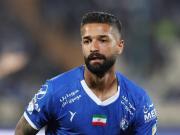 Un futbolista iraní fue suspendido por mostrarse con una copa de alcohol en la mano: Video polémico, justificaron