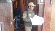 Red de falsificación de documentos en Oruro: 3 aprehendidos, incluyendo funcionaria judicial