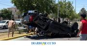 Una mujer destruyó en un vuelco la camioneta en la que viajaba: hacía menos de un mes la había sacado de la concesionaria