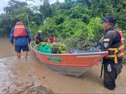 Desborde de ríos: más 100 personas fueron evacuadas en Yapacaní, incluyendo sus mascotas, pues se rehúsan a dejarlas