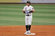 LVBP: Wilfredo Tovar da la cara por los Leones del Caracas a punta de batazos