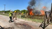 Incendio de pastizales en el paraje El Bordo: bomberos lograron controlar el fuego
