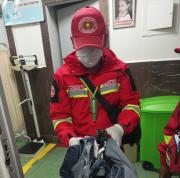 Rescatan a una bebé recién nacida abandonada en un basurero cerca del Cementerio General