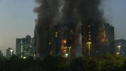 Al menos cuatro muertos al incendiarse un complejo residencial en Hong Kong
