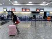Susto en Aeroparque: suspendieron todas las operaciones de vuelos por una valija sin dueño en el preembarque