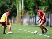 Con varios tocados, Estudiantes sube la intensidad a la espera de viajar a Santiago