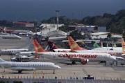 IATA pide a Venezuela reconsiderar revocación de permisos