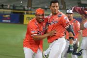 LVBP: Yilber Díaz se consolida como el mejor relevista de la liga con Caribes