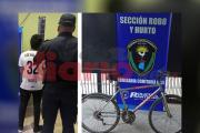 Múltiples allanamientos en La Banda: recuperan bicicleta y apresan a delincuente