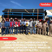 Alcalde entrega tuberías para el sistema de captación para el manejo de residuos en el CTRs