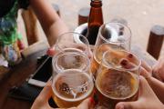 A qué edad conviene dejar la cerveza: la recomendación de los especialistas para proteger la salud