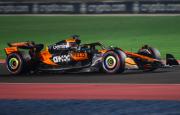 Piastri se aferra a sus opciones al ganar la pole en Qatar