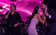 Con la pareja bailando al lado: así cantó Carlos Vives en la megaboda de Punta del Este