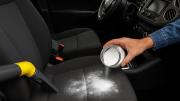 Tirar bicarbonato en el auto: para qué sirve y por qué recomiendan hacerlo