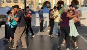 Un domingo de milonga, en el Paseo Balcarce