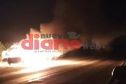 Una camioneta se incendió en la Ruta 157 y el conductor se salvó de milagro (VIDEO)