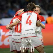 Estudiantes, a paso firme en el Clausura: se impuso ante Central Córdoba y está entre los mejores cuatro equipos