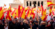 En España, afirmaron que casi 80 mil personas salieron a las calles para pedir la renuncia del presidente Pedro Sánchez
