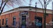 Noche de terror en La Plata: delincuentes armados asaltaron el reconocido centro cultural Esquina América