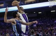 Thunder y Lakers se imponen en jornada dominical