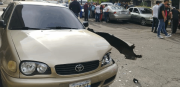 Increíble: Seis carros chocaron en el estacionamiento de un centro comercial en la 72