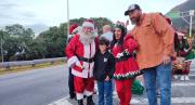 EN VIDEOS: Santa de la Cota Mil apareció como cada 1Dic para darle la bienvenida a la Navidad