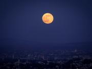 Cuándo será la luna llena de diciembre 2025 y cómo verla mejor