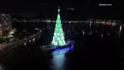 Árbol de Navidad gigante es inaugurado en la playa de Botafogo, en Río de Janeiro