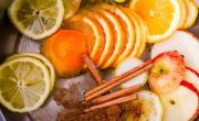 Tres ingredientes y un resultado sorprendente: para qué sirve el viejo truco de hervir naranja, limón y canela