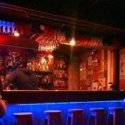 Punta Arenas mantiene 22 patentes de cabaret vigentes bajo estricta regulación municipal