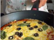 Pizza proteica, saludable y sin horno: cómo preparar esta cena en pocos minutos