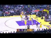 ¡Máquina anotadora! Luka Dončić se acerca a Kobe Bryant en la historia de los Lakers