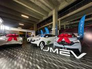 New Energy Cars presenta vehículos eléctricos con grandes descuentos en la Feria Internacional de La Paz