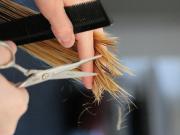 Calendario Lunar 2025: cuál es el mejor día para cortarse el pelo según la fase de la Luna