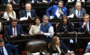 Con las probabilidades en contra, en Unión por la Patria se jugaban las últimas cartas para no perder el lugar de primera minoría