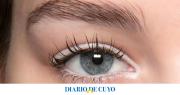 Adiós al delineador blanco para agrandar los ojos: el color que recomiendan usar