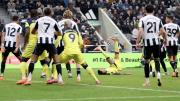 Doblete del Cuti Romero para el empate de Tottenham ante Newcastle y un gol ¡de chilena!