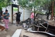 Una familia quedó con lo puesto y en la calle por voraz incendio de su vivienda
