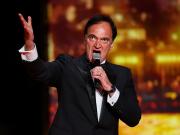 Flojo, débil y aburrido: Quentin Tarantino fulmina a un reconocido actor y en redes no lo perdonaron