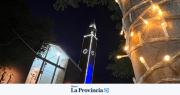 En fotos: así luce la Plaza 25 y la Peatonal iluminadas por Navidad