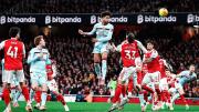 El Arsenal festejó ante el Brentford y sigue en lo más alto de la Premier League