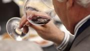 ¿Oportunidad para productores chilenos? Guía Michelin creará una clasificación de vinos similar a la de restaurantes y hoteles