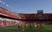Tres partidos de cierre parcial en el estadio del Sevilla tras los incidentes del derbi