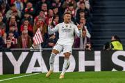 Mbappé suma 16 goles y dobla a sus principales perseguidores