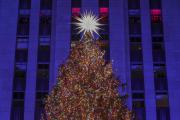 Marc Anthony y Michael Bublé amenizaron en el encendido del árbol del Rockefeller Center